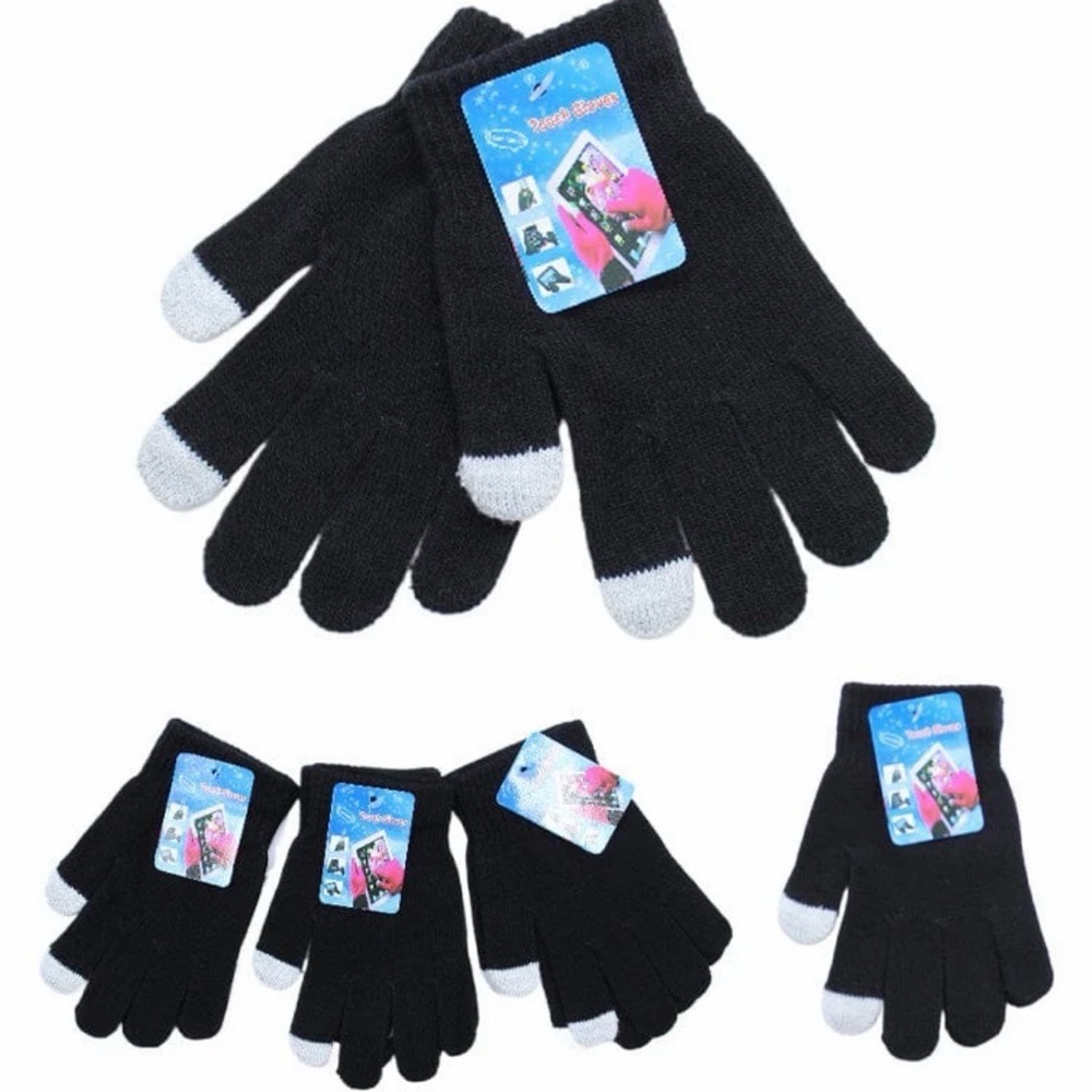 Bundle of 4 winter touch gloves black